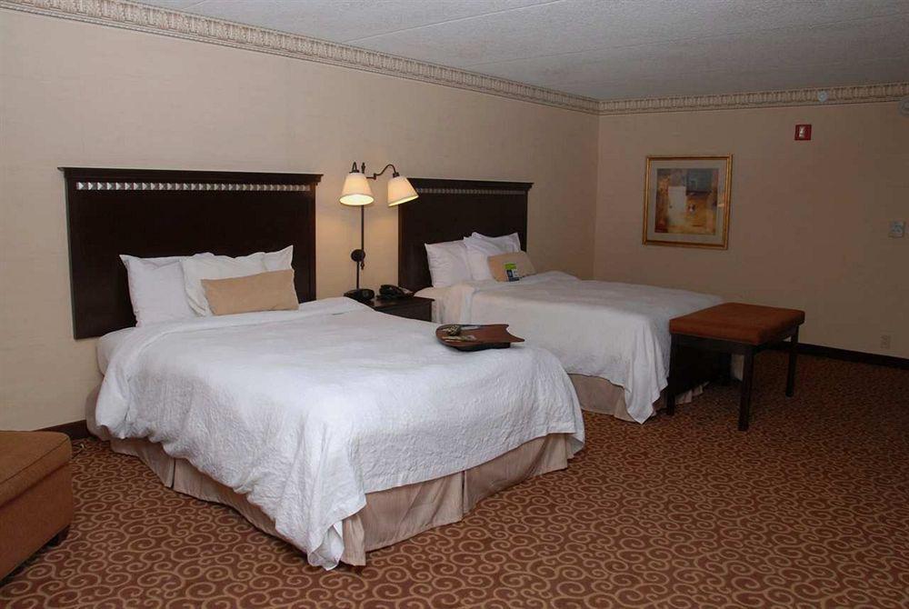 Hampton Inn & Suites Staten Island Νέα Υόρκη Δωμάτιο φωτογραφία