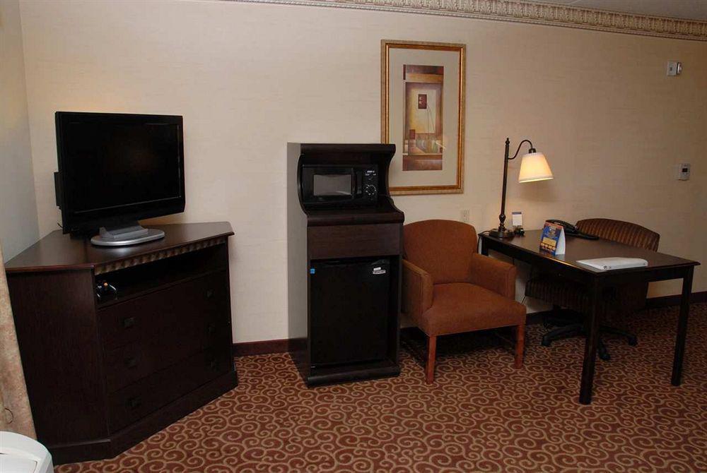 Hampton Inn & Suites Staten Island Νέα Υόρκη Δωμάτιο φωτογραφία